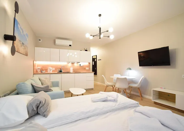 Rentplanet - Solny Apartment